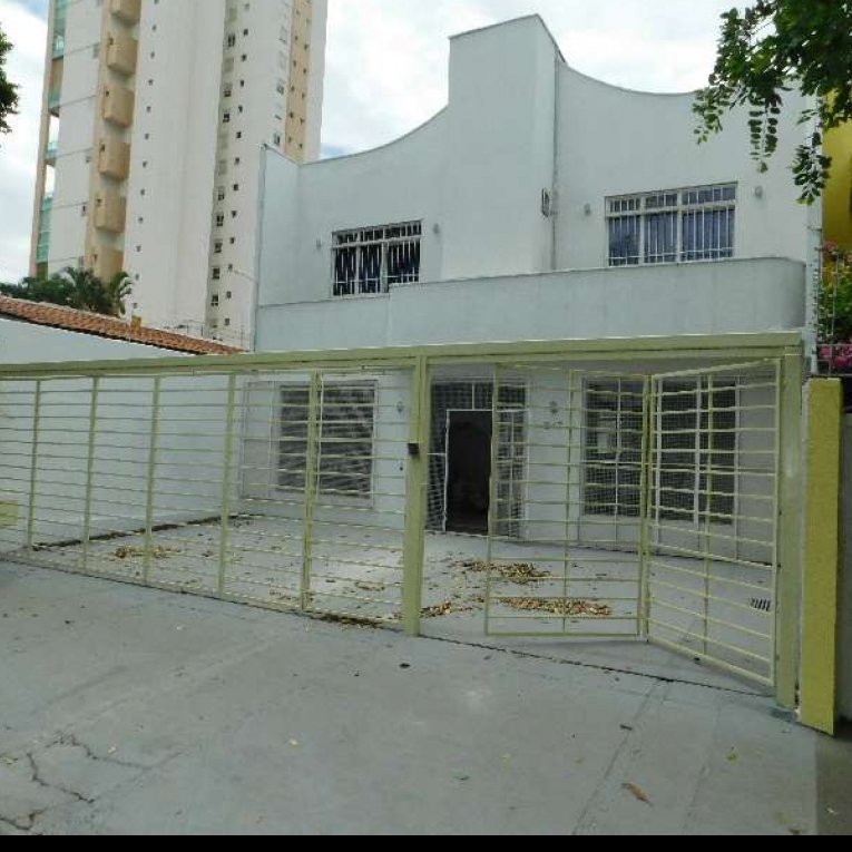 Sobrado Comercial Rua T-53 no Setor Bueno