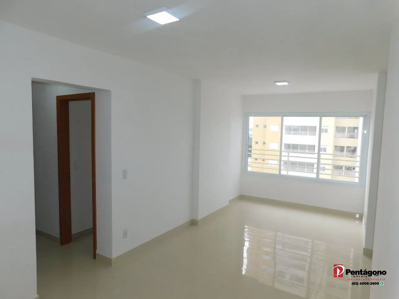 Apartamento com 02 Quartos no Jardim Europa