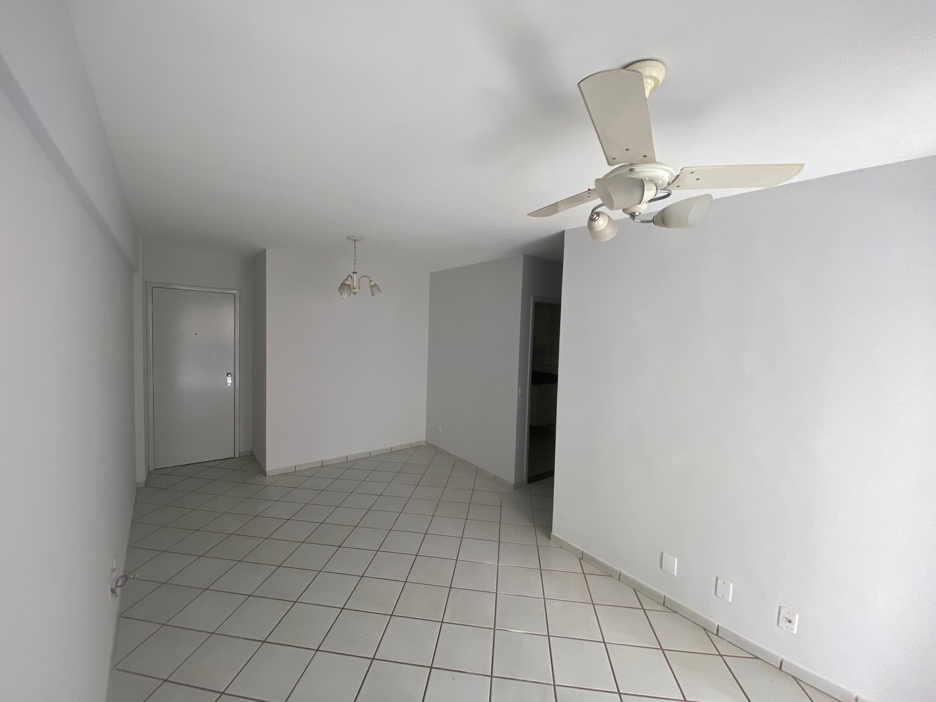 Apartamento com 03 Quartos no Setor Bueno