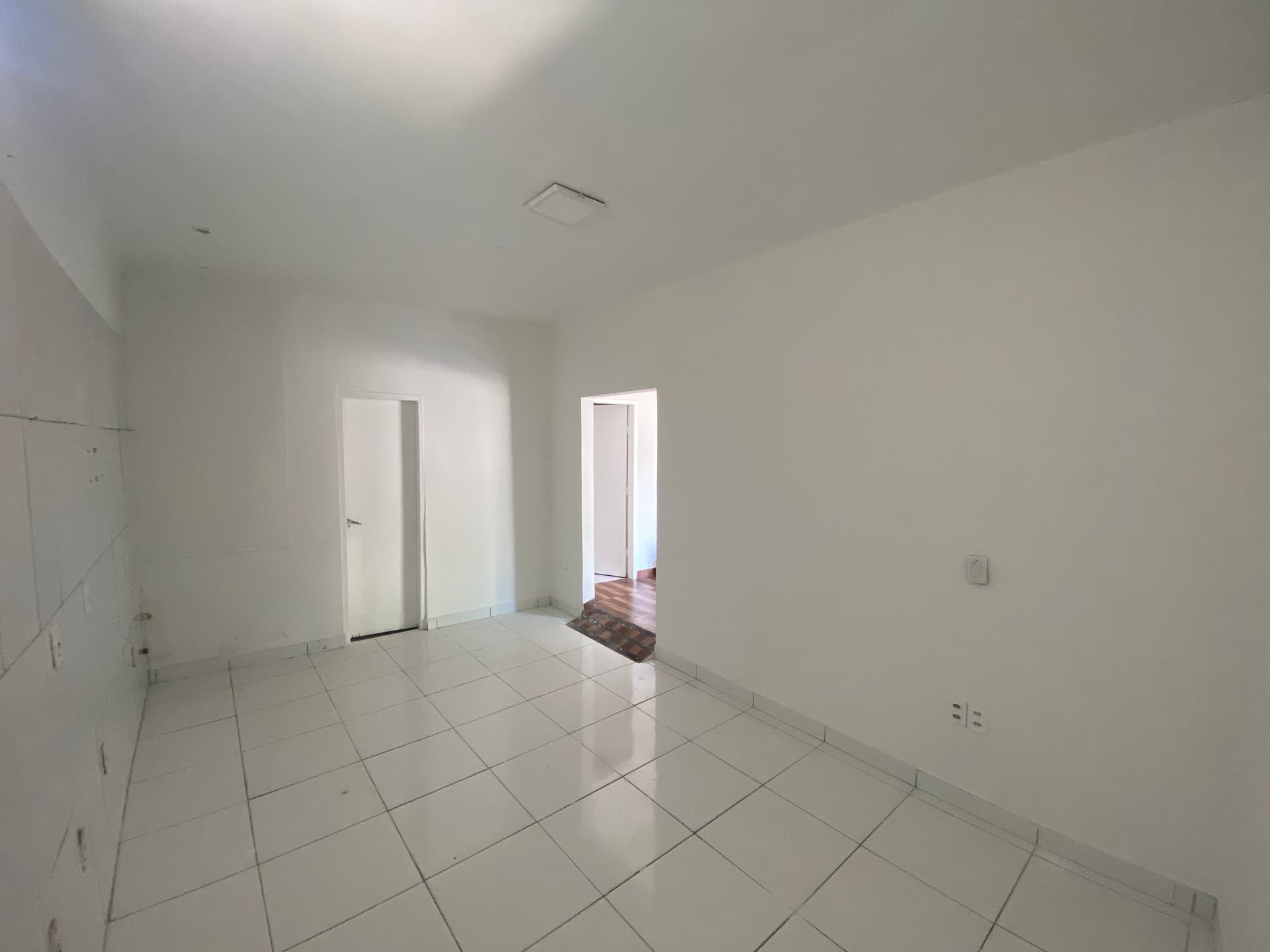 Sala Comercial no Setor Parque Amazônia