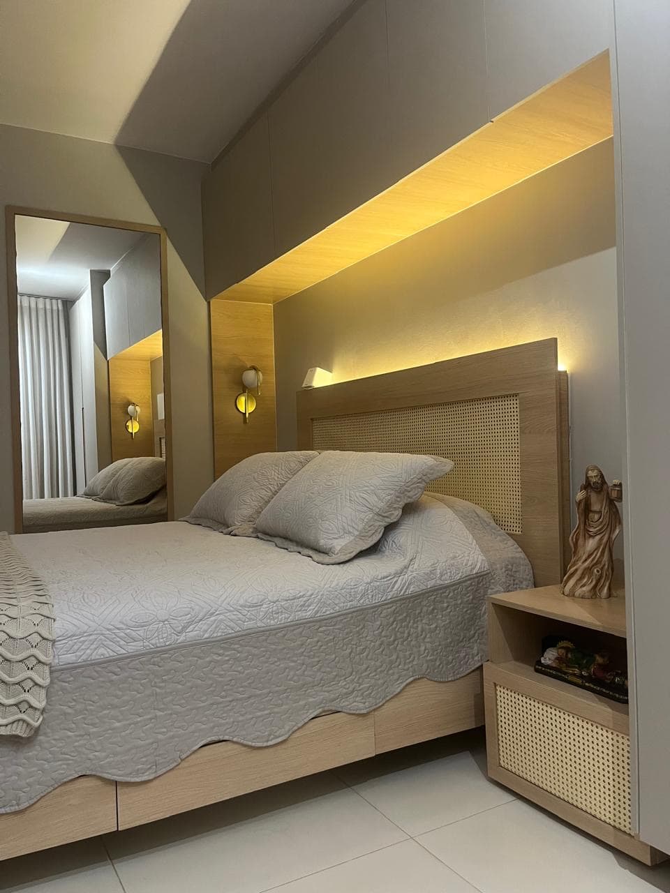 Uptown Home/ Apartamento 2702/ Nascente/ 65 m/ 2 quartos/ Automatizado / Decorado / Porteira Fechada / Completo