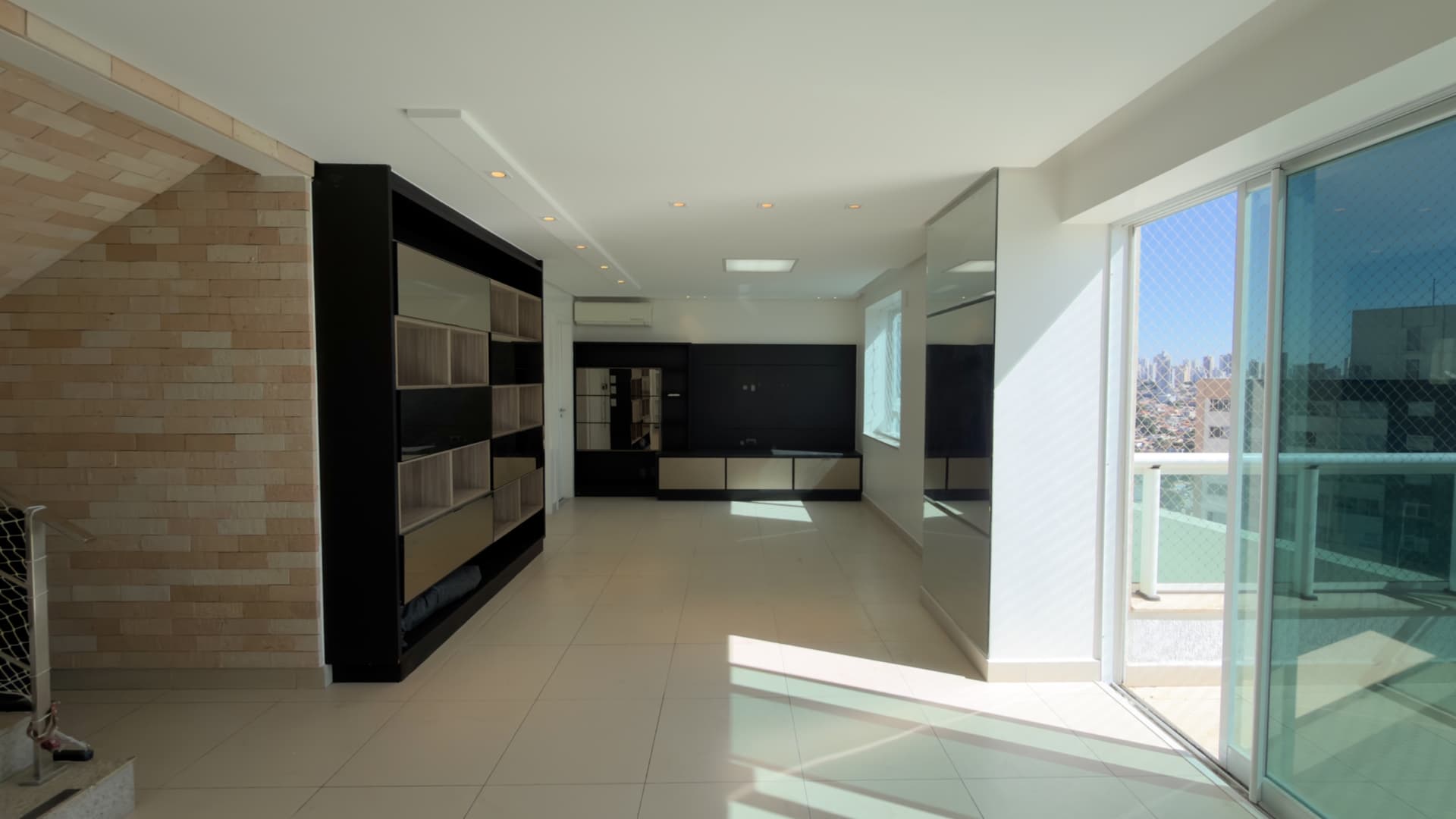 APARTAMENTO DUPLEX SEMIMOBILIADO A VENDA