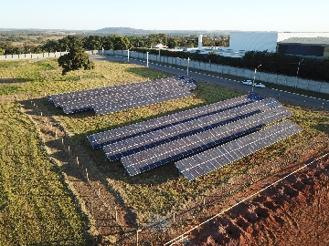 Usina Fotovoltaica, implementada pelo empres�rio Leonardo Canedo no All Park.